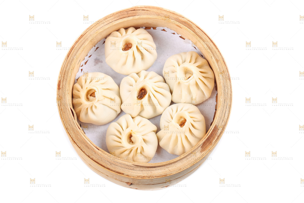 白底上的薄皮小笼包