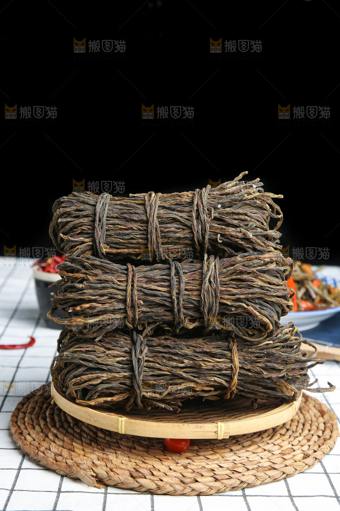 浅底上的干豆角