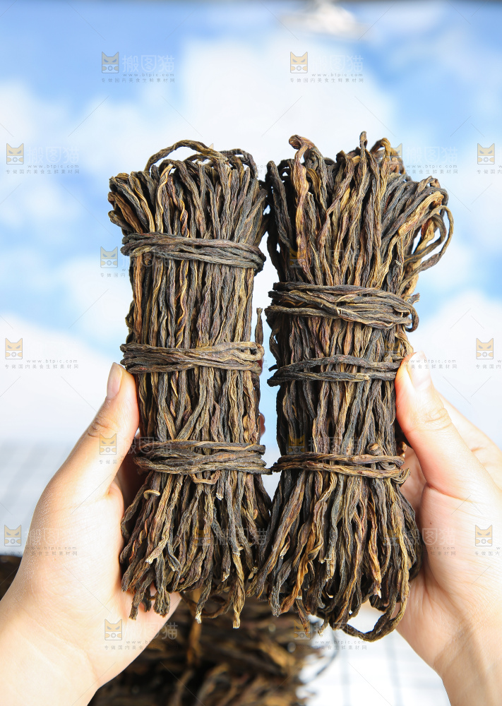 浅底上的干豆角