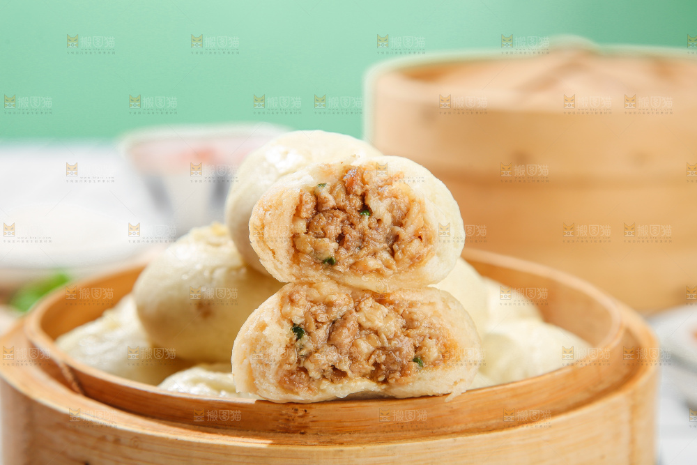 浅底上的发面小笼包