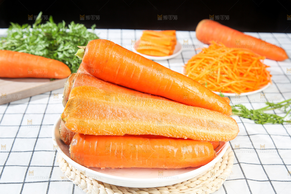 浅底上的胡萝卜