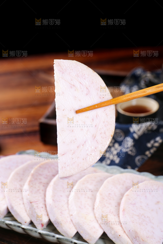 深底上的荔浦芋头