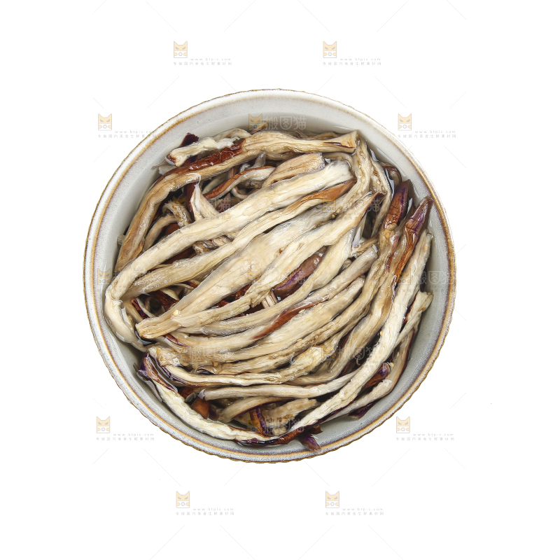 白底上的茄子干