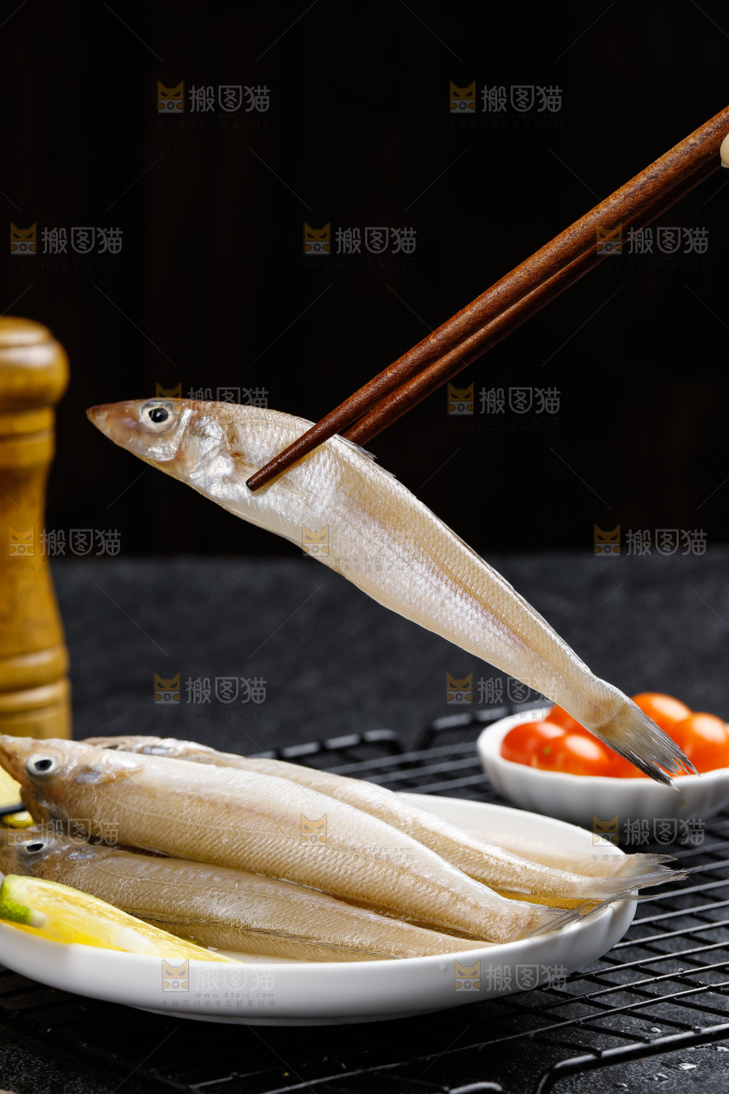 深底上的沙丁鱼