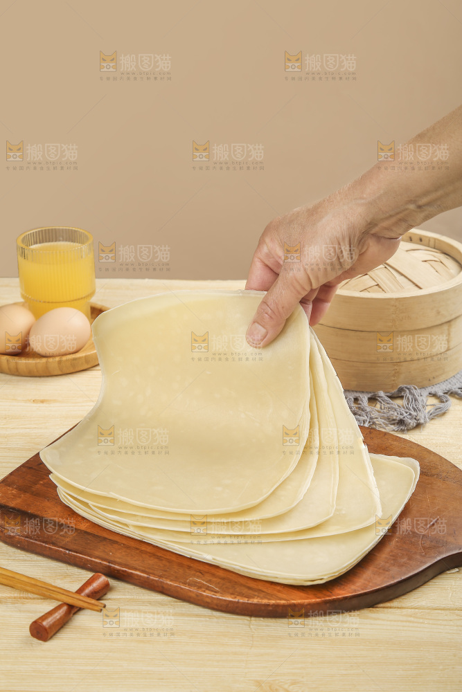 深底上的鸡蛋灌饼