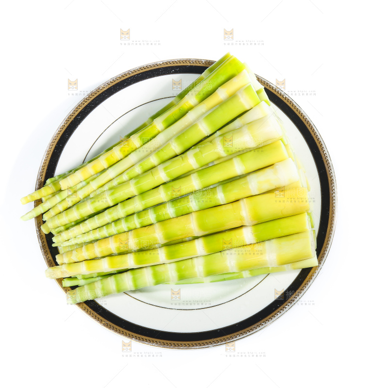 白底上的泡笋尖