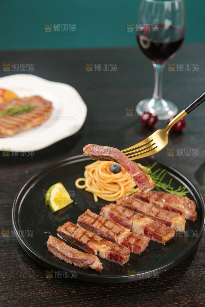 深底上牛排