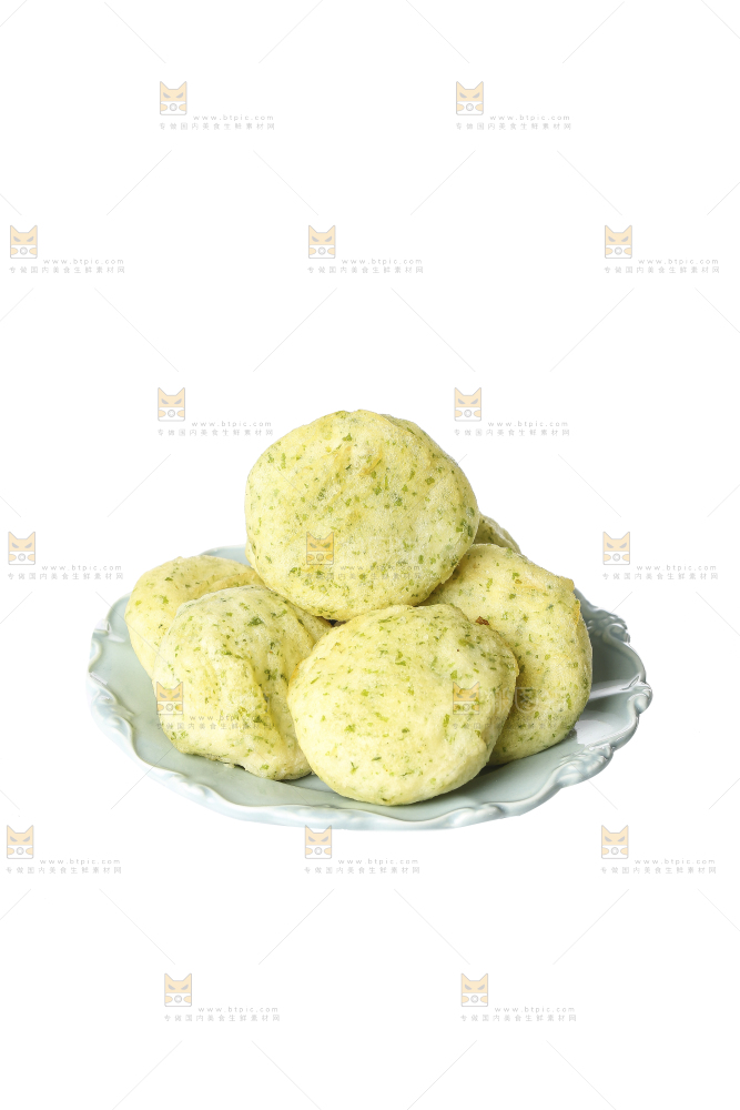 白底上的鳕鱼鲜虾饼