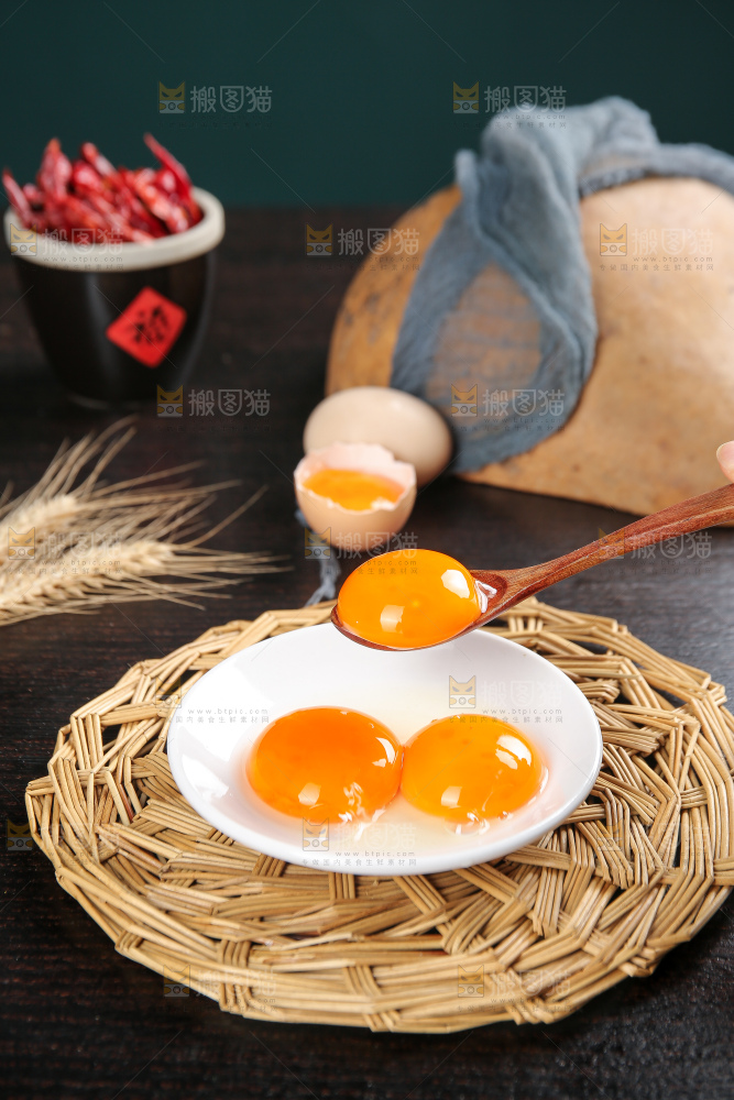 深底上的土鸡蛋