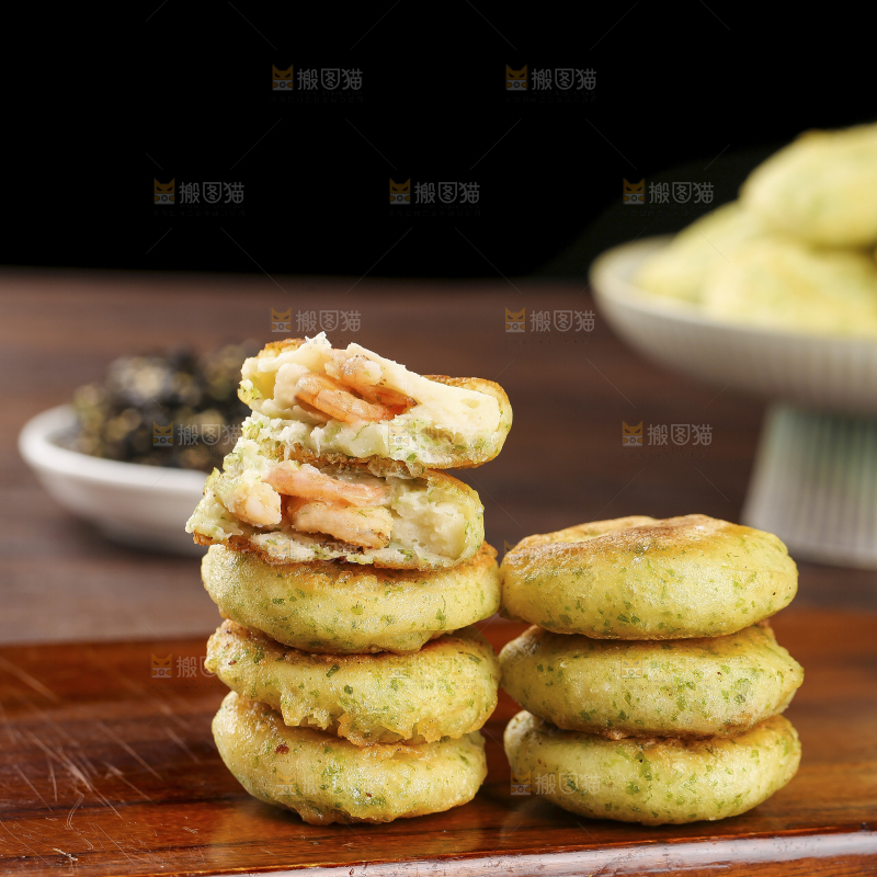 深底上的鳕鱼鲜虾饼