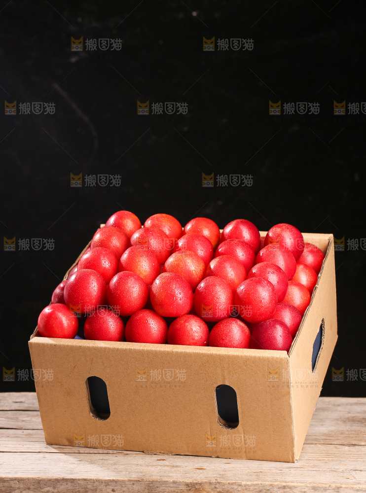 深底上的樱桃李