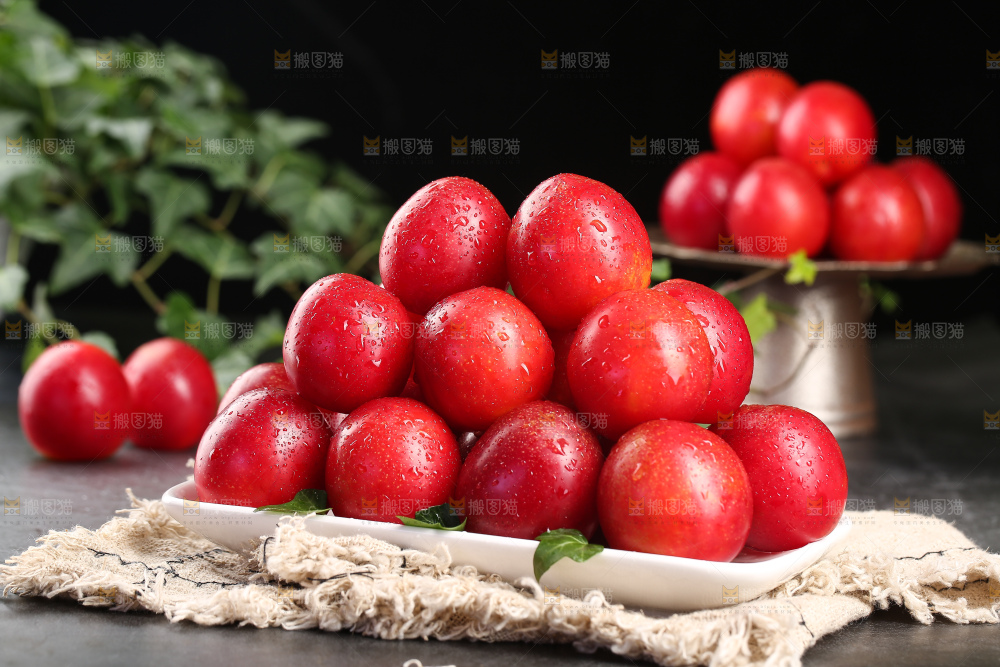 深底上的樱桃李