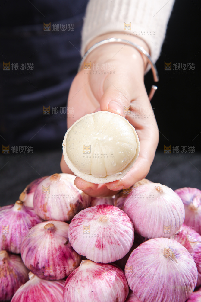 深底上的紫皮独蒜