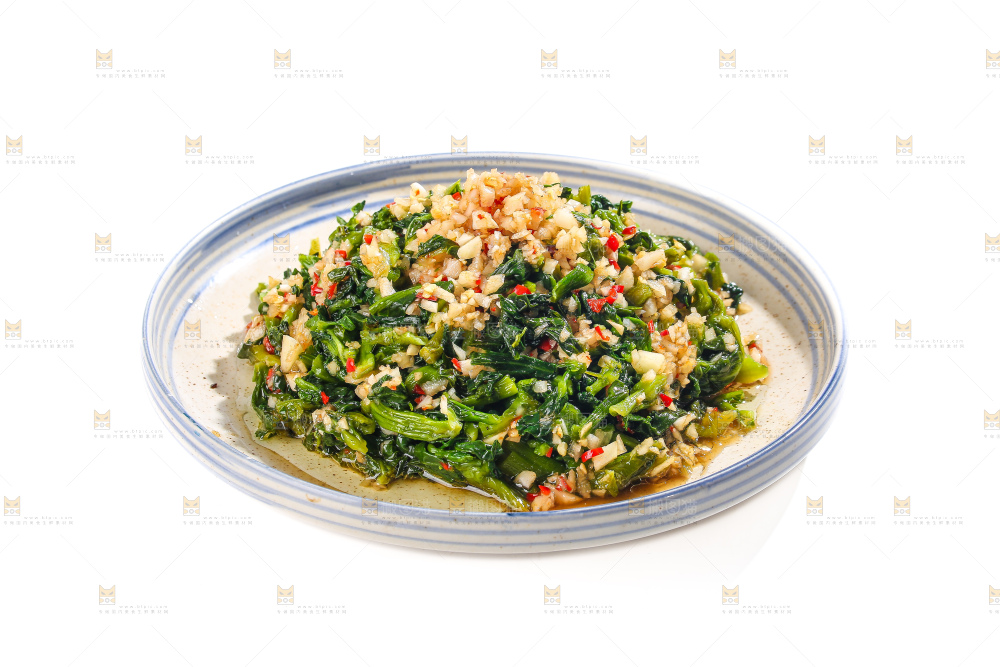 盘子里的蒜蓉青菜