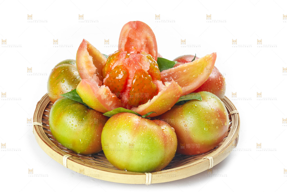 白底上的铁皮西红柿