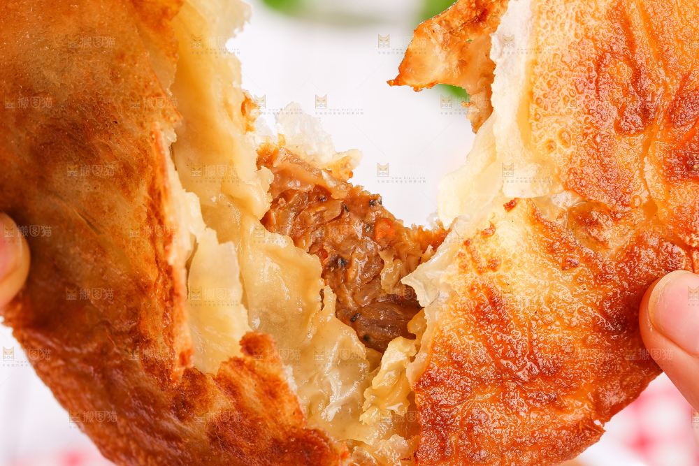 浅底上的牛肉馅饼
