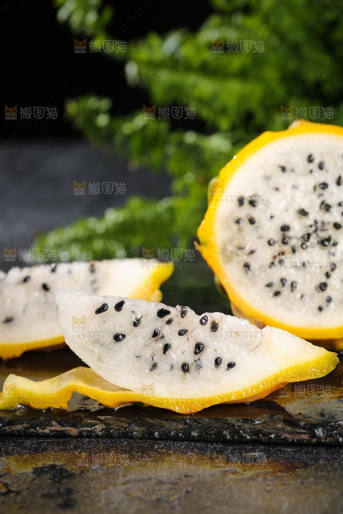 深底上的燕窝果