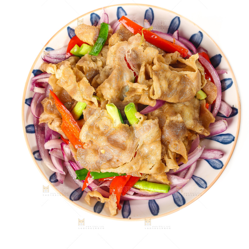 盘子里的凉拌牛肉卷