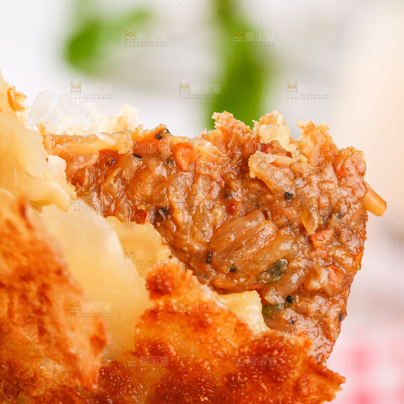 浅底上的牛肉馅饼