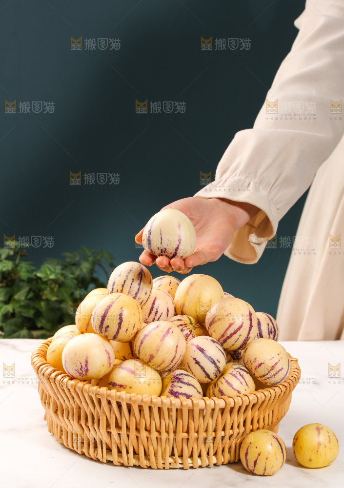 浅底上的人参果