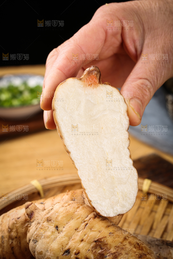 木底上的天麻