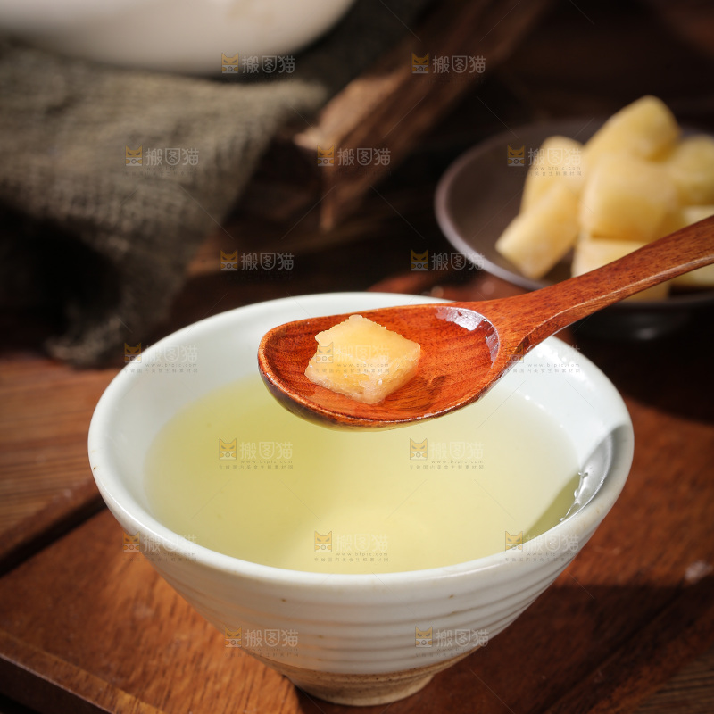 深底上的梨膏糖