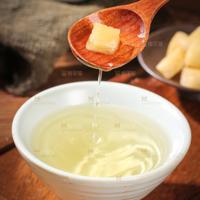 深底上的梨膏糖