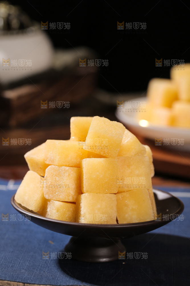 深底上的梨膏糖