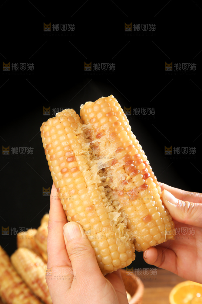 深底上的花糯玉米
