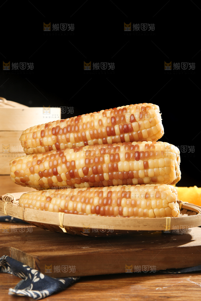 深底上的花糯玉米