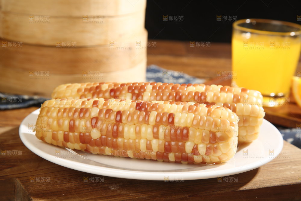 深底上的花糯玉米