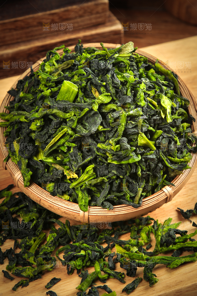 深底上的万年青菜干