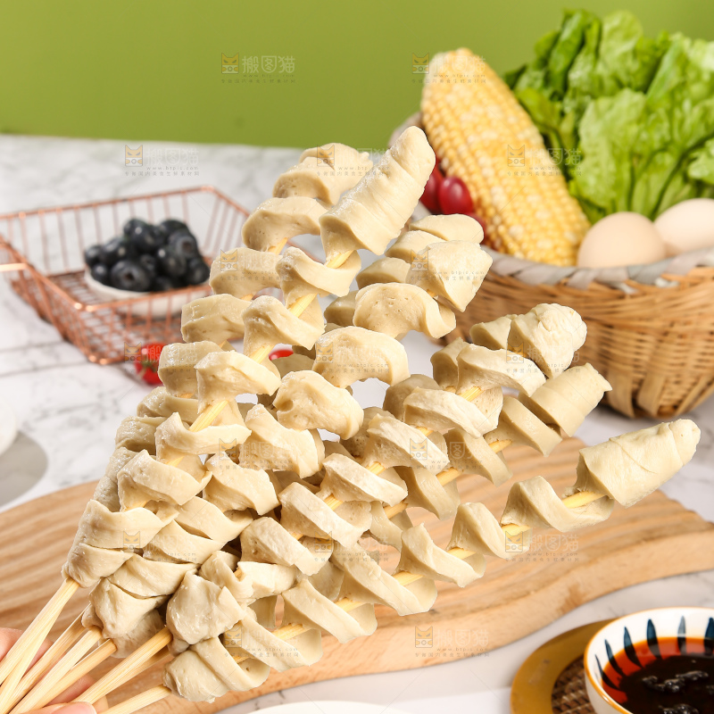 浅底上的面筋串