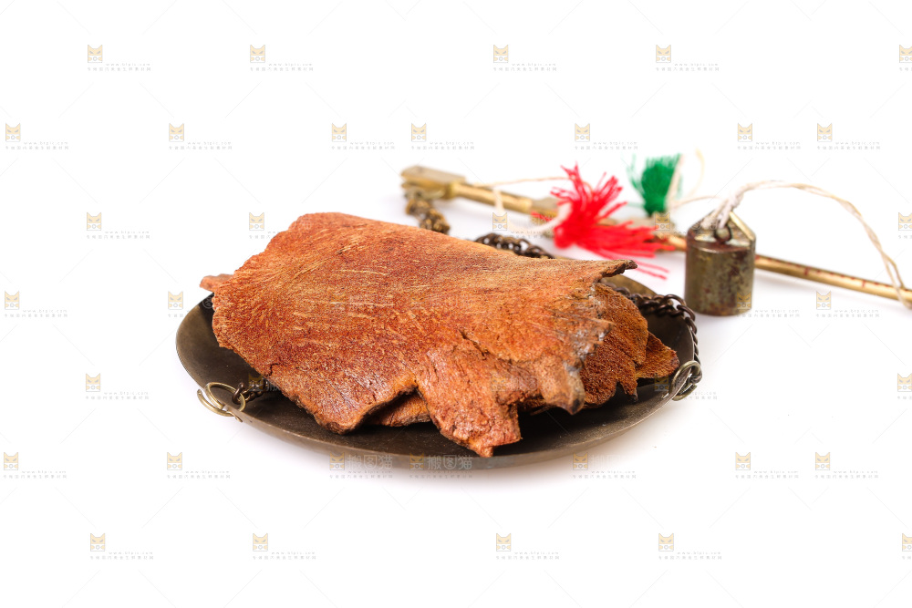 白底上的土茯苓