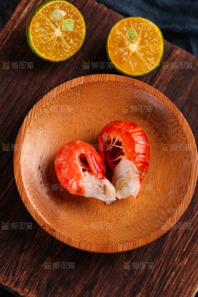 深底上的虾尾