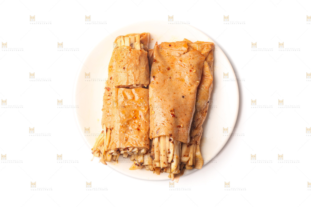 白底上的脆笋豆皮卷