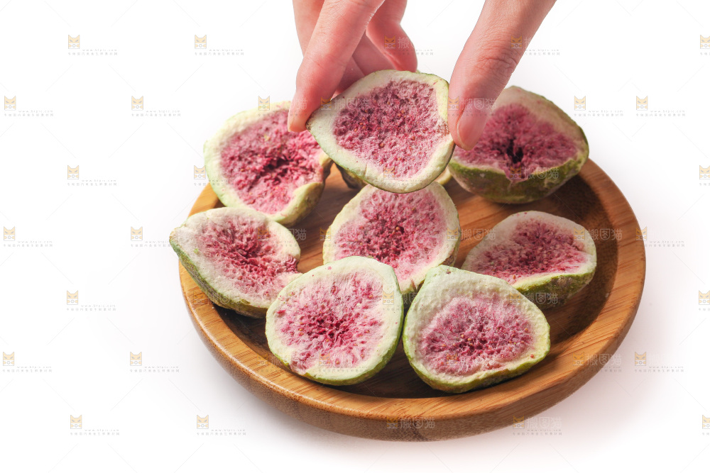 白底上的无花果冻干