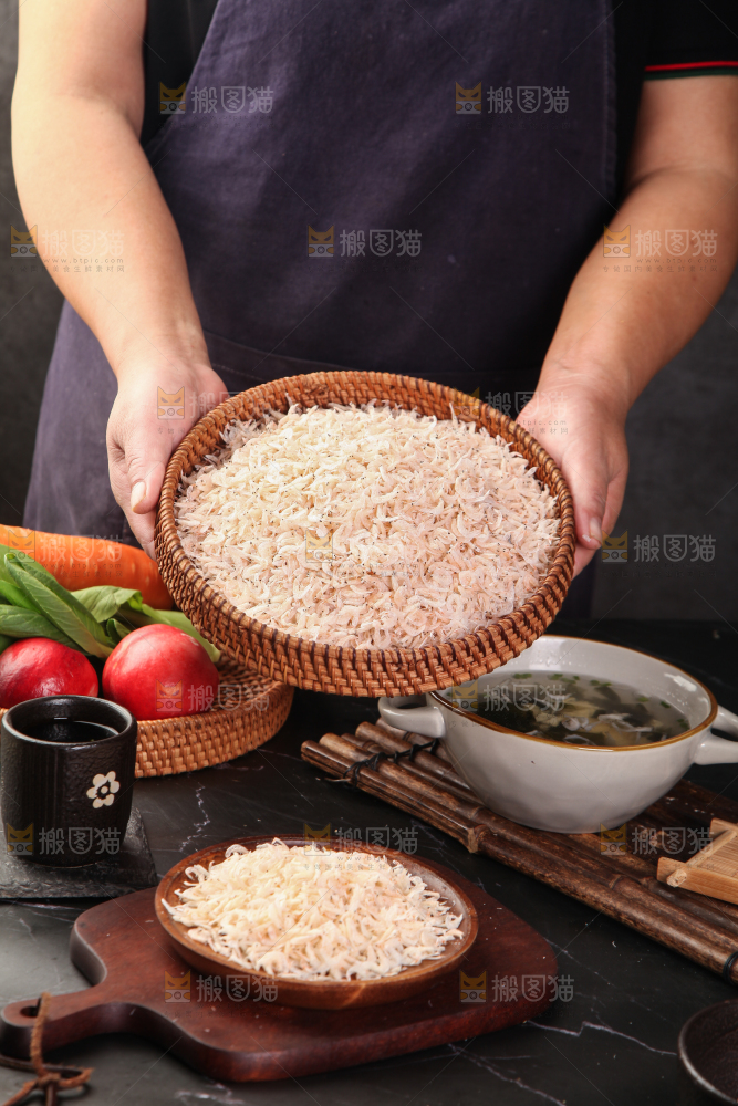 深底上的虾米皮
