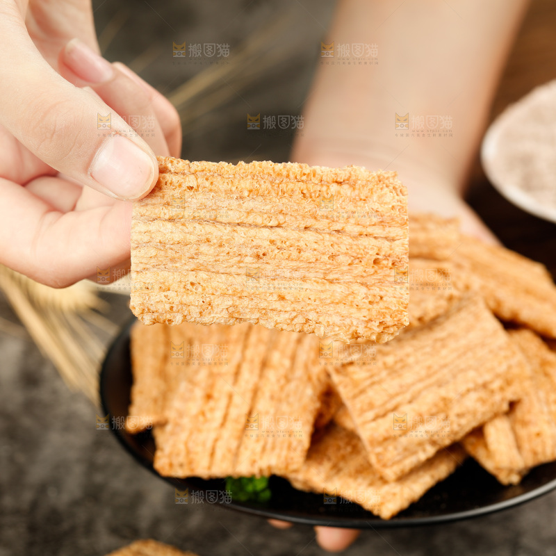 深底上的荞麦酥