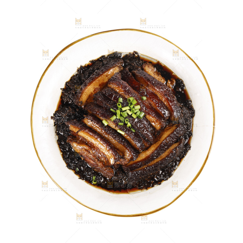 盘子里的梅干菜扣肉
