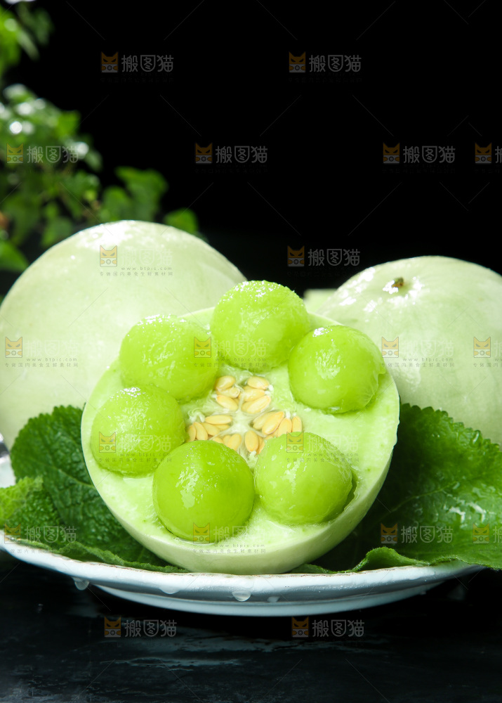 深底上的玉菇甜瓜