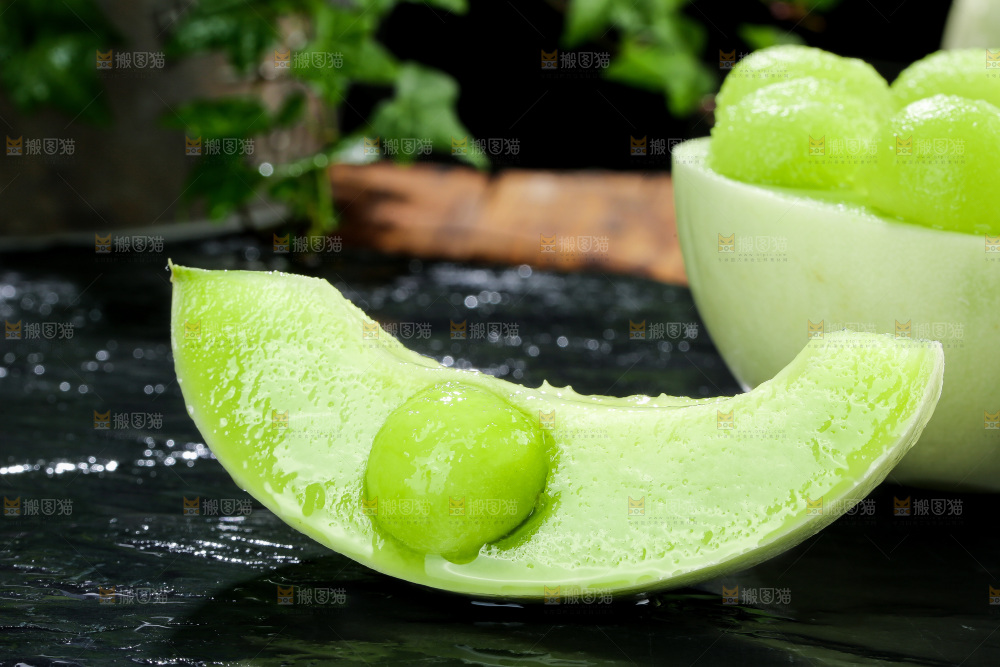 深底上的玉菇甜瓜