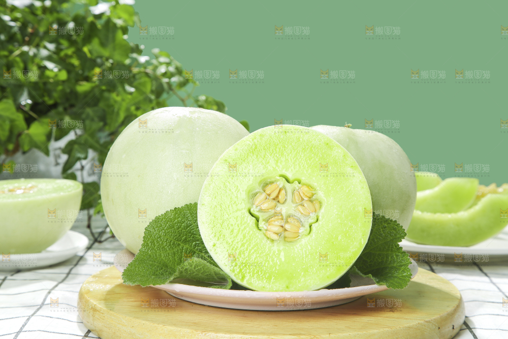 浅底上的玉菇甜瓜
