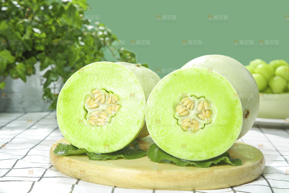 浅底上的玉菇甜瓜