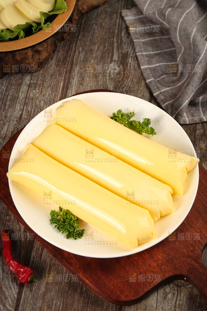 深底上的鸡蛋豆腐
