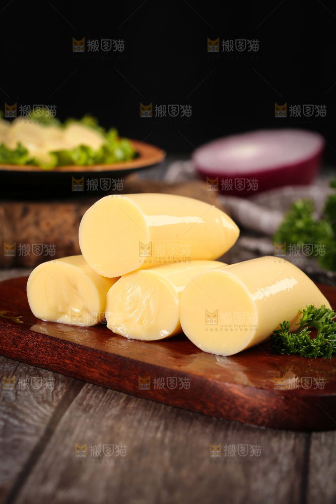 深底上的鸡蛋豆腐