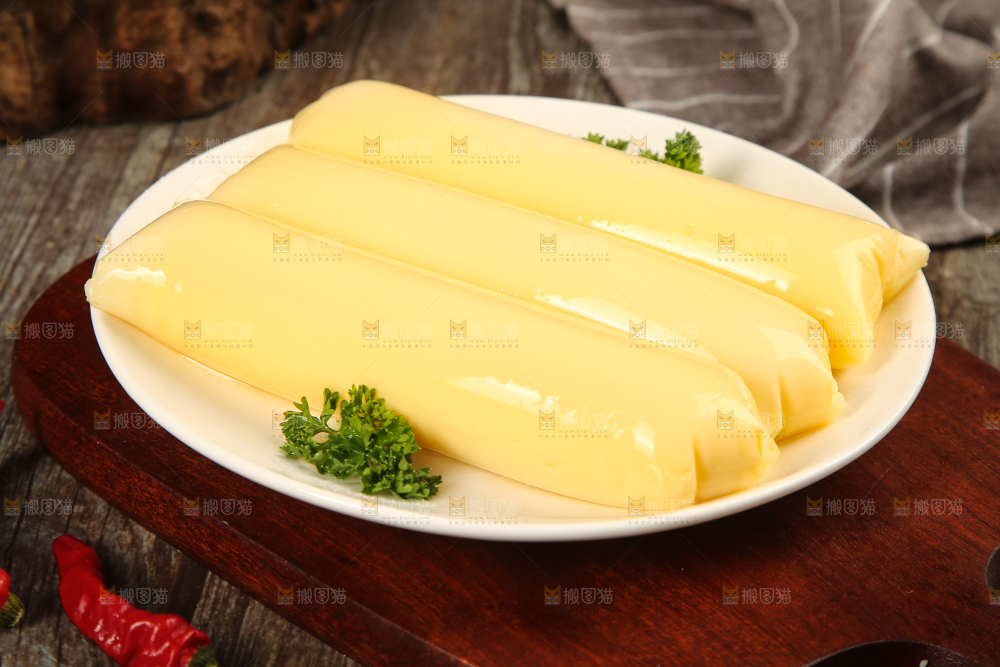 深底上的鸡蛋豆腐