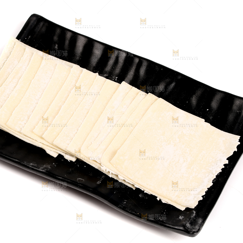 白底上的馄饨皮