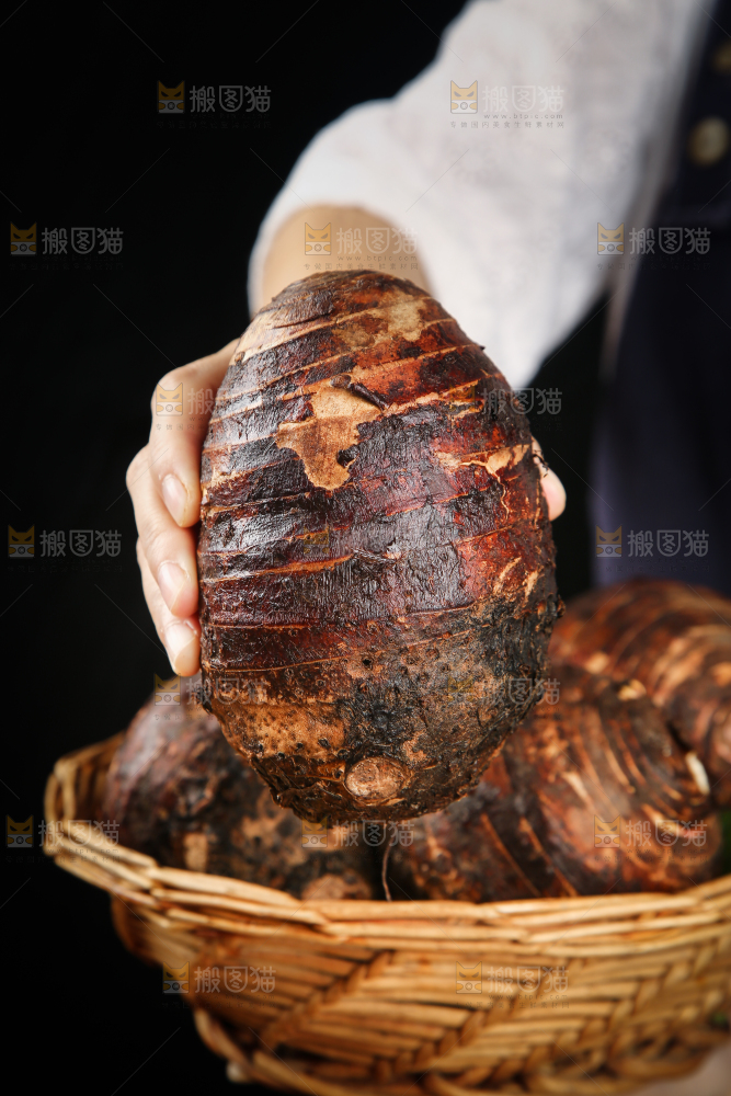 深底上的荔浦芋头