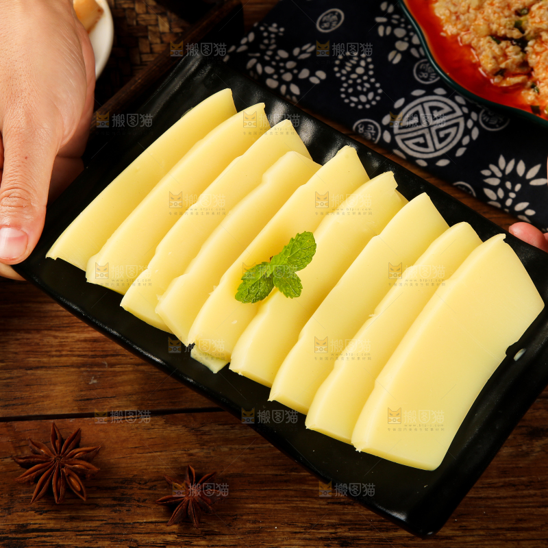深底上的米豆腐